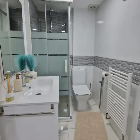 アパート White *